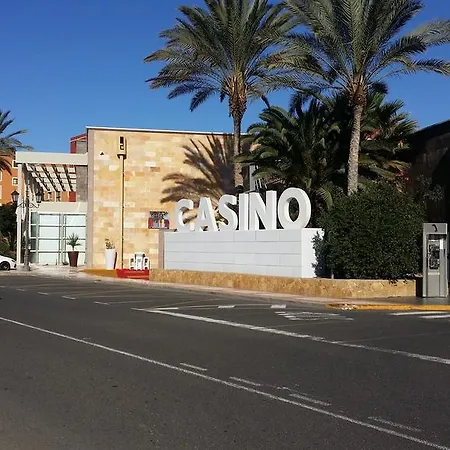 Con Piscina ,vista Mar Y Campo De Golf