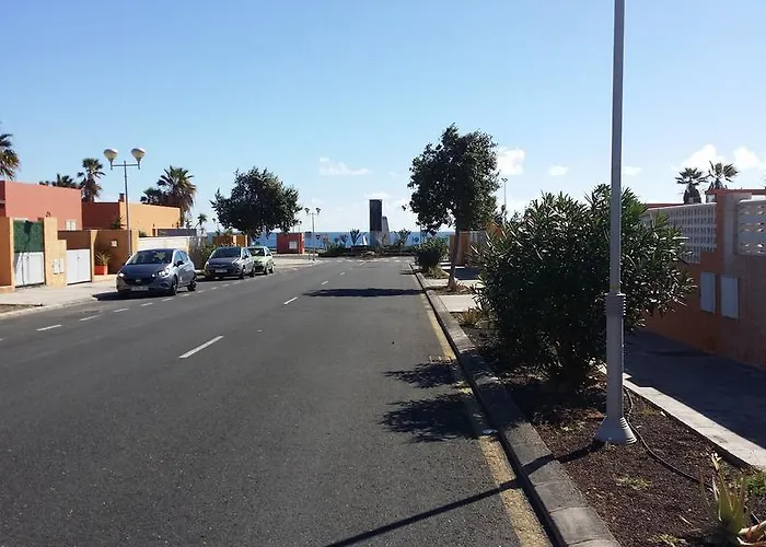 Con Piscina ,vista Mar Y Campo De Golf Villa Caleta De Fuste
