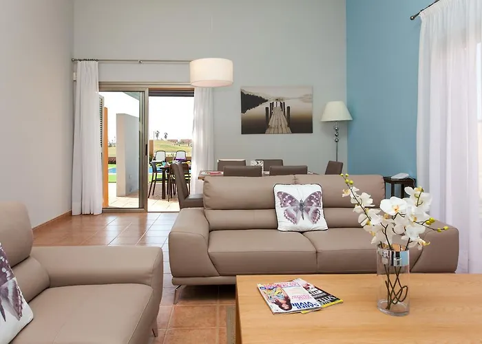 Con Piscina ,vista Mar Y Campo De Golf Villa